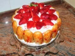 Само 15 минути и имам готова торта с бишкоти и крем! Без печене, без усилия!