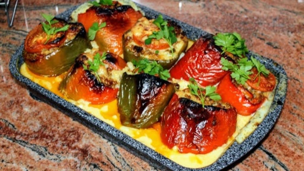 Пълнените чушки на баба - любим вкус на мнозина, с който отгледахме децата си!