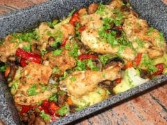 Лятна гозба с пиле и картофи: Пригответе ги по тази рецепта и няма да погледнете друга