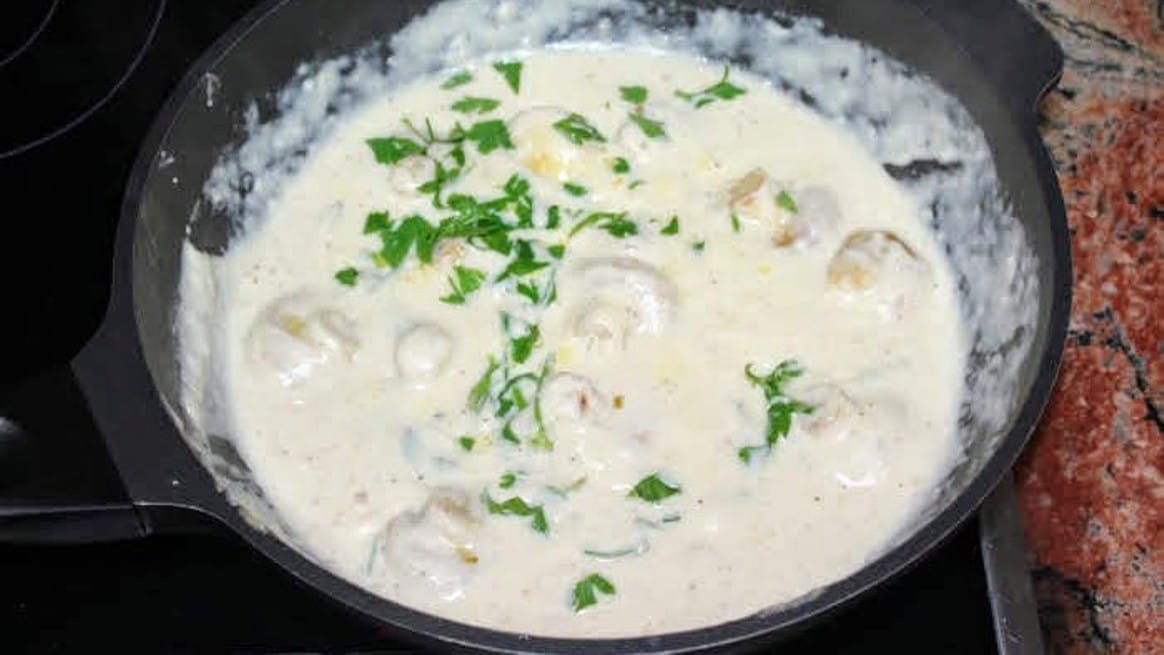 Най-вкусното пиле фрикасе, месото просто се топи в устата!