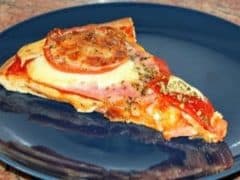 Апетитна пица😉: Лесна, евтина, вкусна и със съставки, които имате у дома