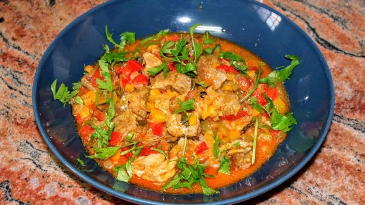 Вкусна яхния: Перфектната лятна вечеря само с 3 съставки!