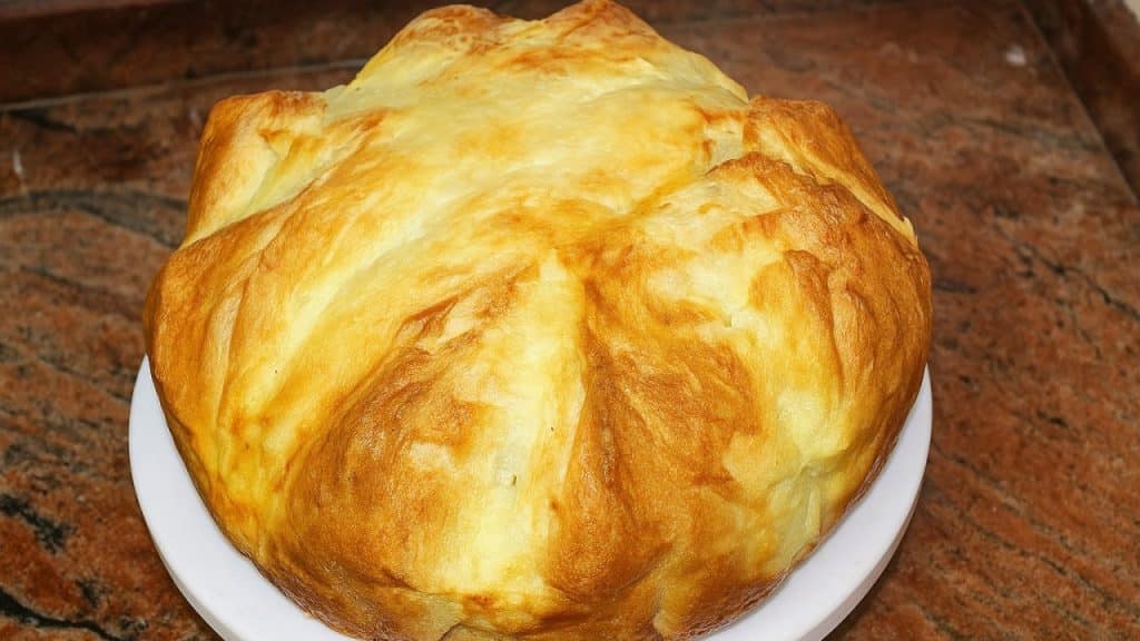 Тутманик с МАСЛО: Толкова вкусен и лесен, че ще го правите редовно