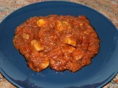 Винаги, когато правя тази манджа със свинско, се сещам за баба ми, тя ме научи на тази рецепта