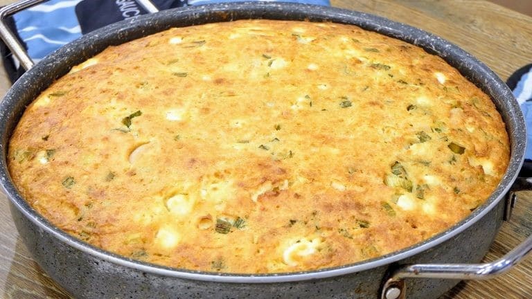 puhkava-solena-banitsa-na-furna-lesna-semeina-zakuska