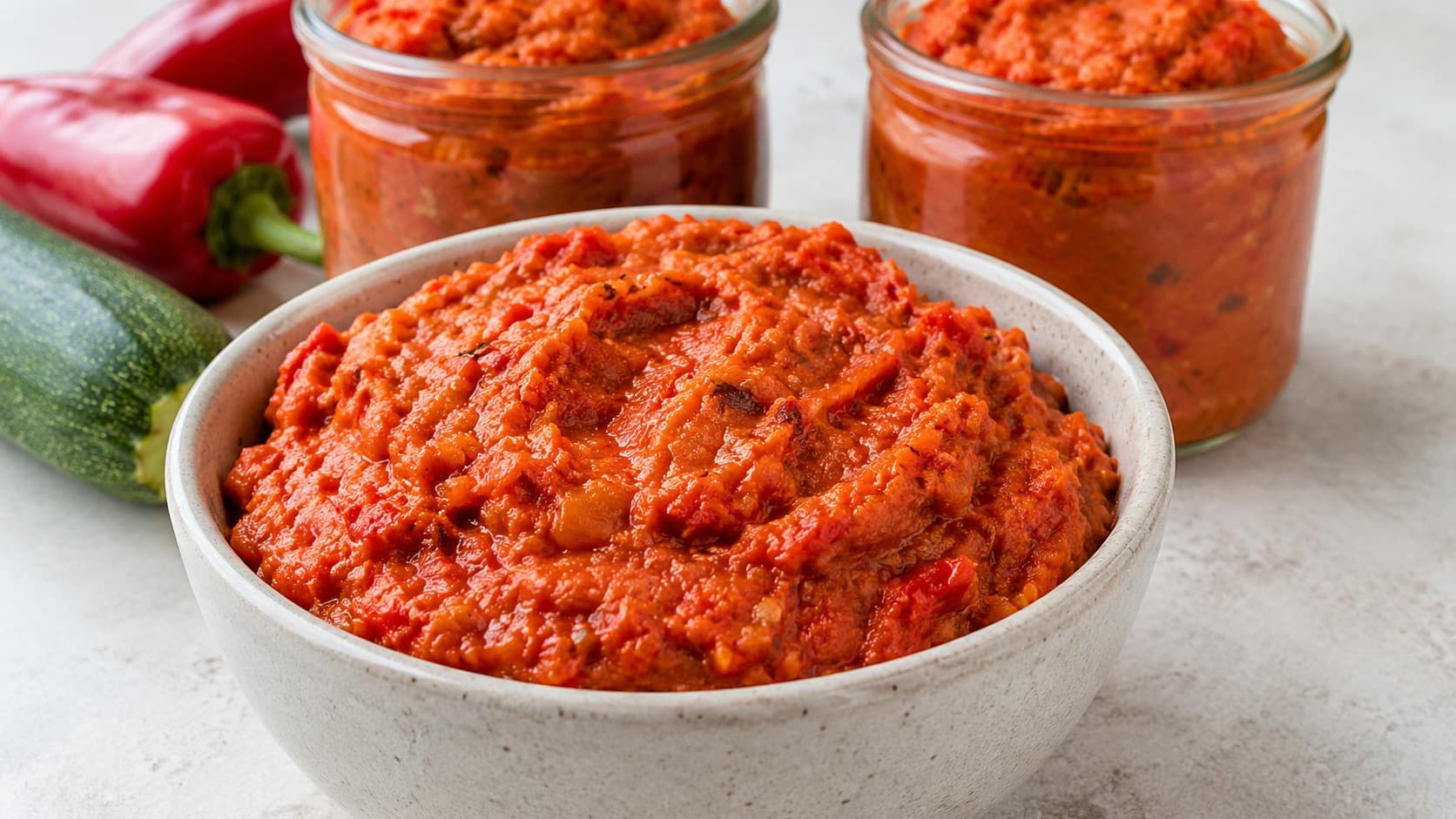 Домашен айвар от тиквички – лесна и вкусна зимнина ayvar-ot-tikvichki
